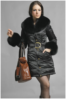 浙江省绍兴市“斯尔丽”羽绒服全国火热招商！